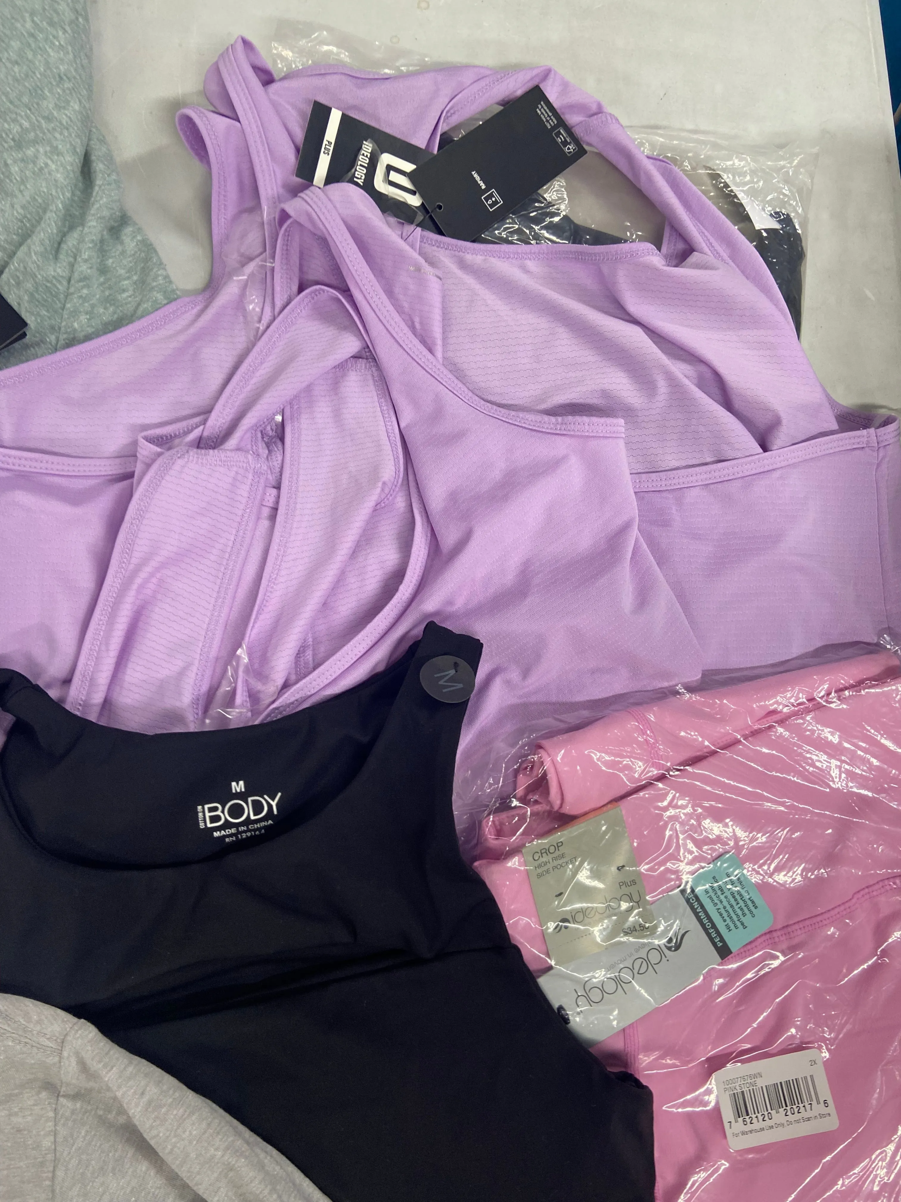 Women's Clothing Activewear Wholesale Lot, MARMOT, THE NORTH FACE, SKECHERS, COLUMBIA and more, 17 items, Shelf Pulls, MSRP $520