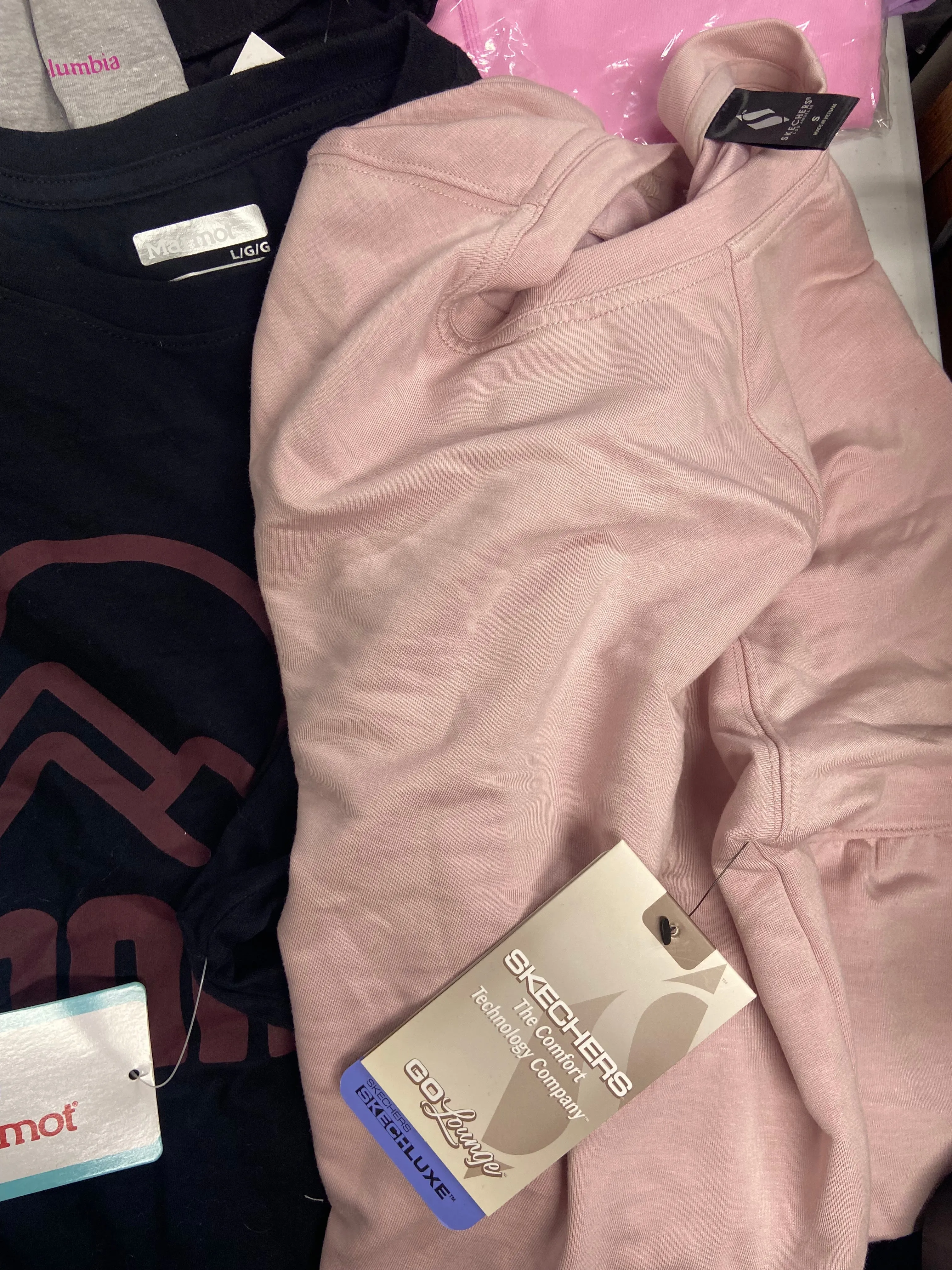 Women's Clothing Activewear Wholesale Lot, MARMOT, THE NORTH FACE, SKECHERS, COLUMBIA and more, 17 items, Shelf Pulls, MSRP $520