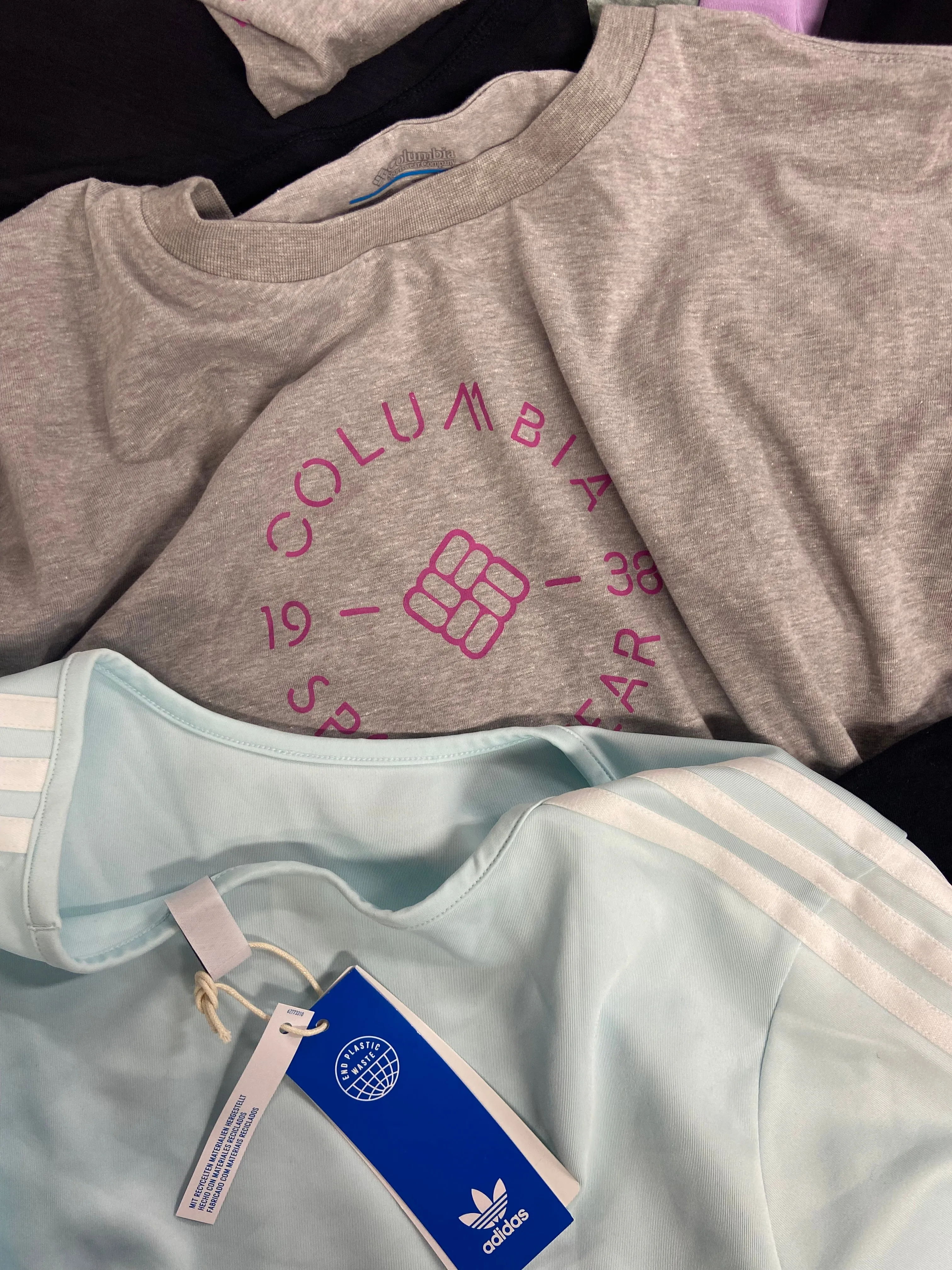 Women's Clothing Activewear Wholesale Lot, MARMOT, THE NORTH FACE, SKECHERS, COLUMBIA and more, 17 items, Shelf Pulls, MSRP $520